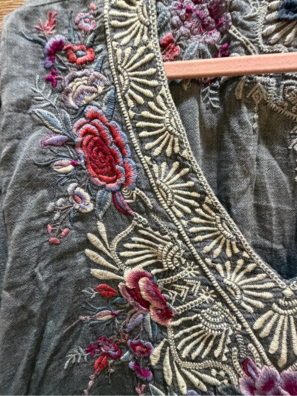Johnny Was Workshop Chambray Embroidered Caelynn Swing Blouse XXL EUC - Picture 4 of 9